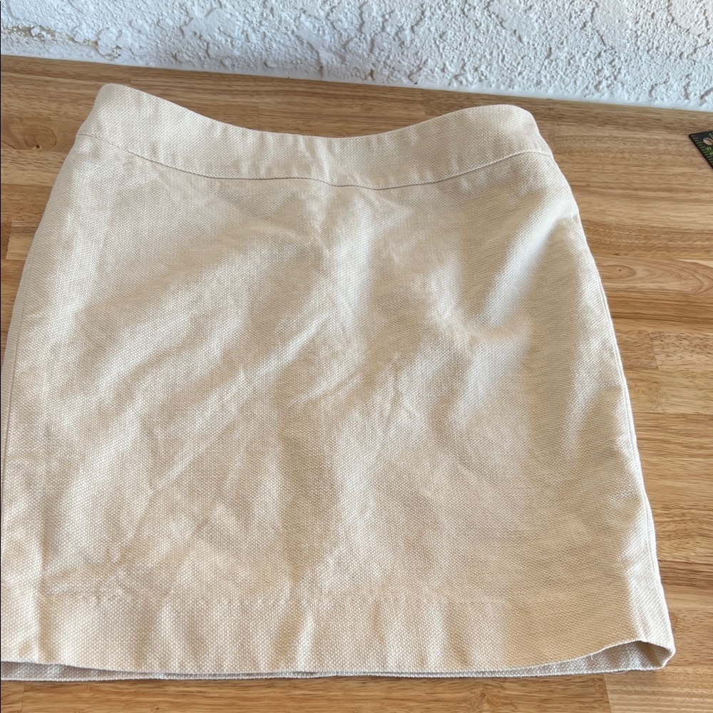 Elegant Cream Women's Skirt